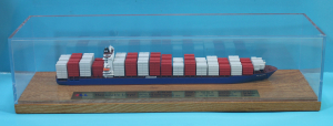 Containerschiff "HLL Atlantic" 4703 TEU Hanseatic Lloyd (1 St.) D 2002 in Vitrine von Conrad